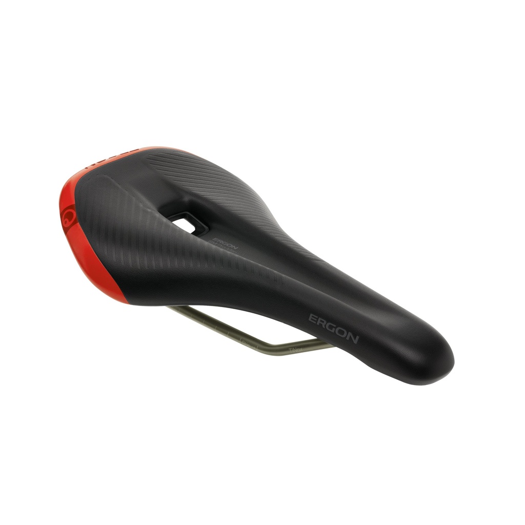 Ergon SM Pro Risky Red férfi nyereg M/L