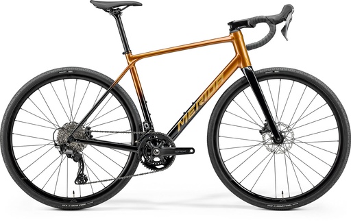 [#BF-2600582] MERIDA SCULTURA ENDURANCE GR 700 VADMÉZ (FEKETE)