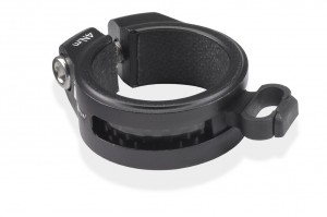 [#VP-250 20 631 10] XLC nyeregcsőbilincs 31,8mm imbuszos karboncsőhöz kábelvezetővel fekete